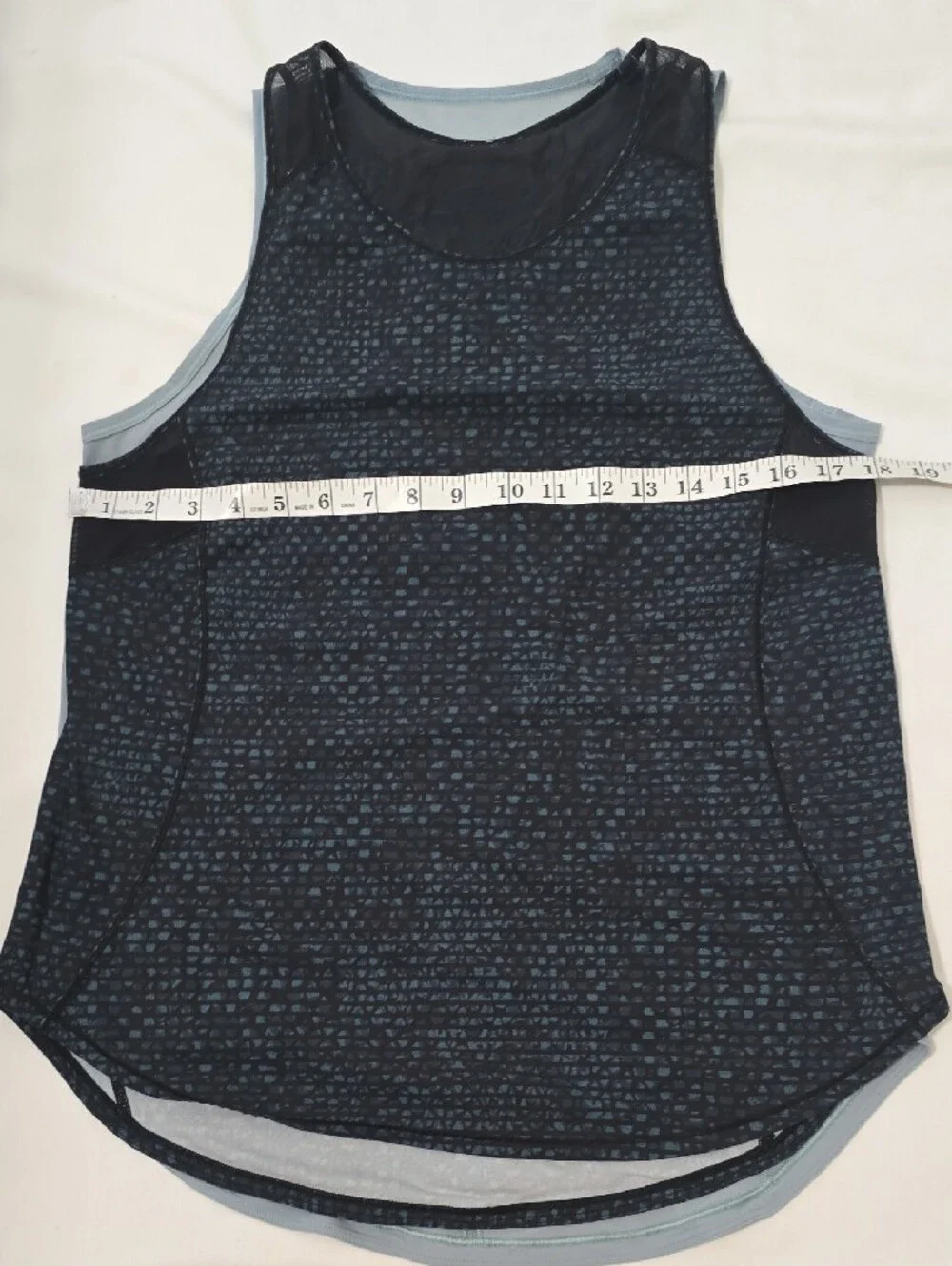 lululemon athletica Women’s Black & Light Gray Athletic Tank Top Bundle M